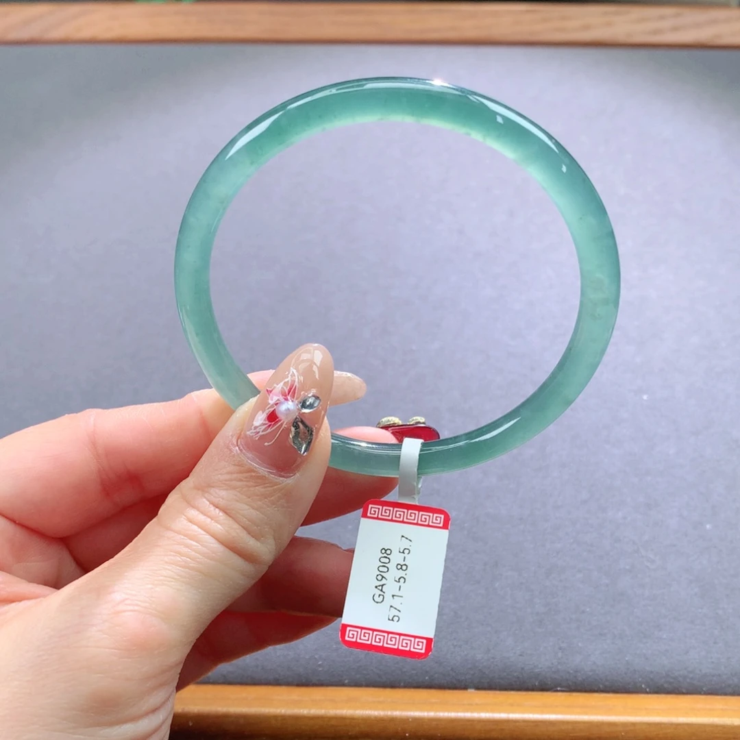 翡翠手镯未镶嵌天然翡翠手镯叮当镯