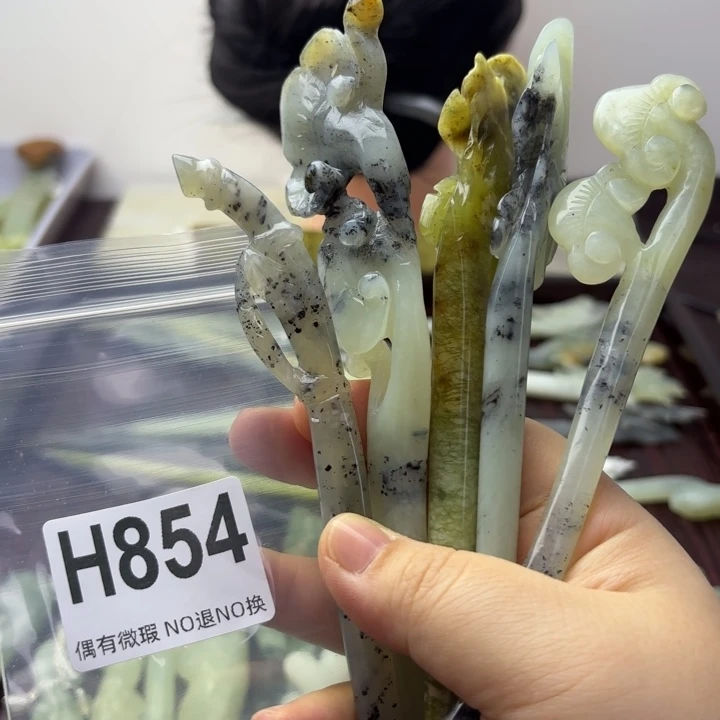蛇纹石玉发饰合金周**周
