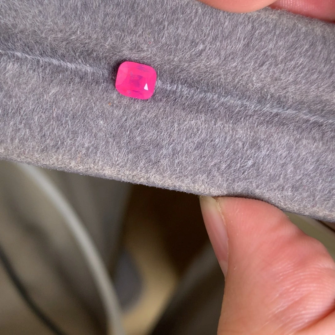 尖晶石裸石1.08 莲花 马哼盖