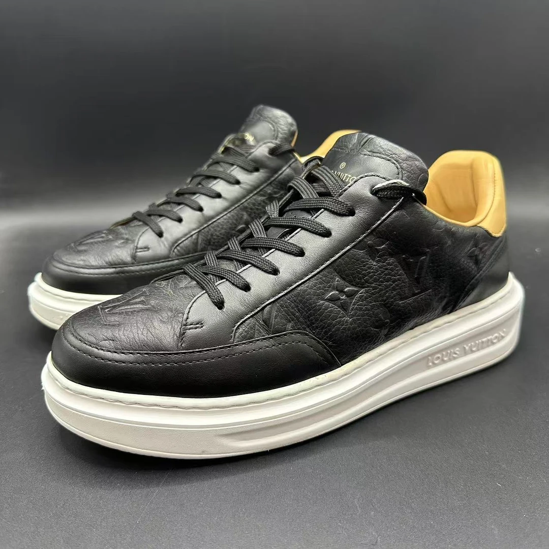 95新 LouisVuitton/路易威登 黑色浮雕满印松糕鞋 多码数