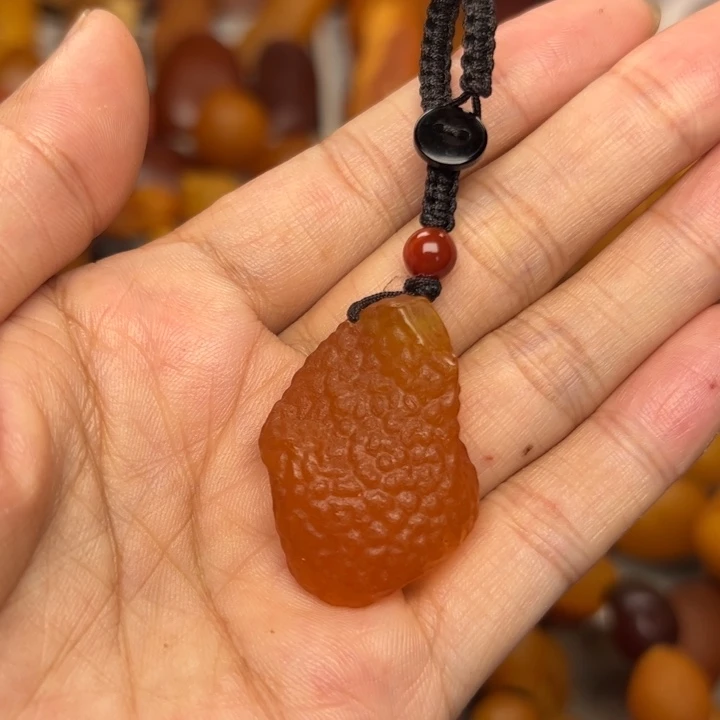 琥珀颈饰未镶嵌天然蜜蜡