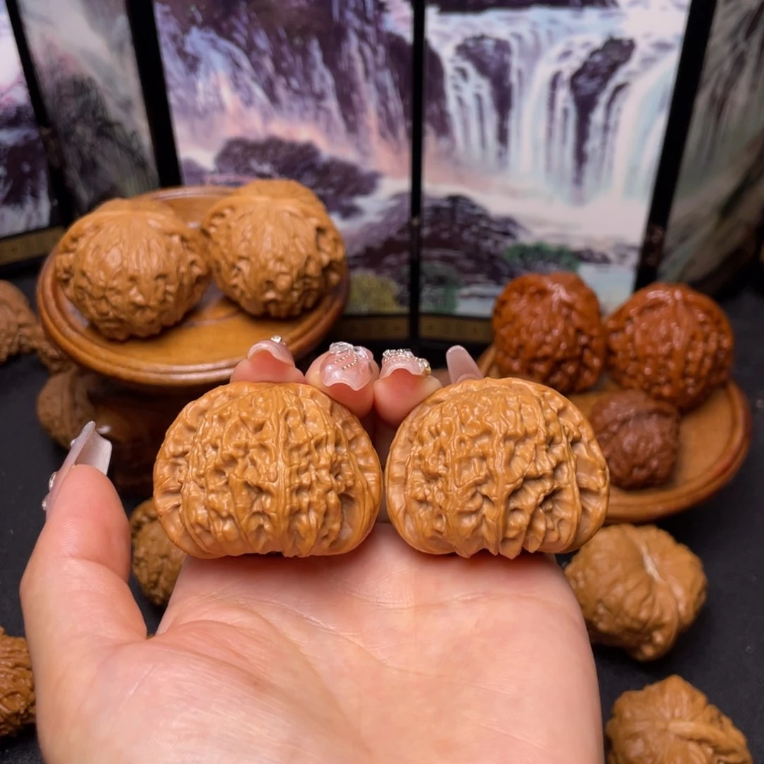 文玩核桃把件42白狮子