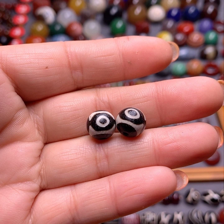 玛瑙/玉髓颈饰未镶嵌该****机