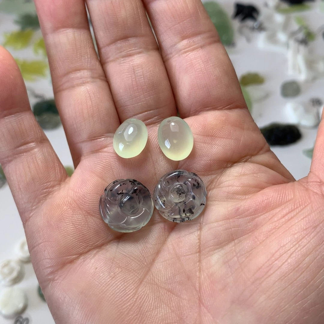 蛇纹石玉耳饰未镶嵌初****۶