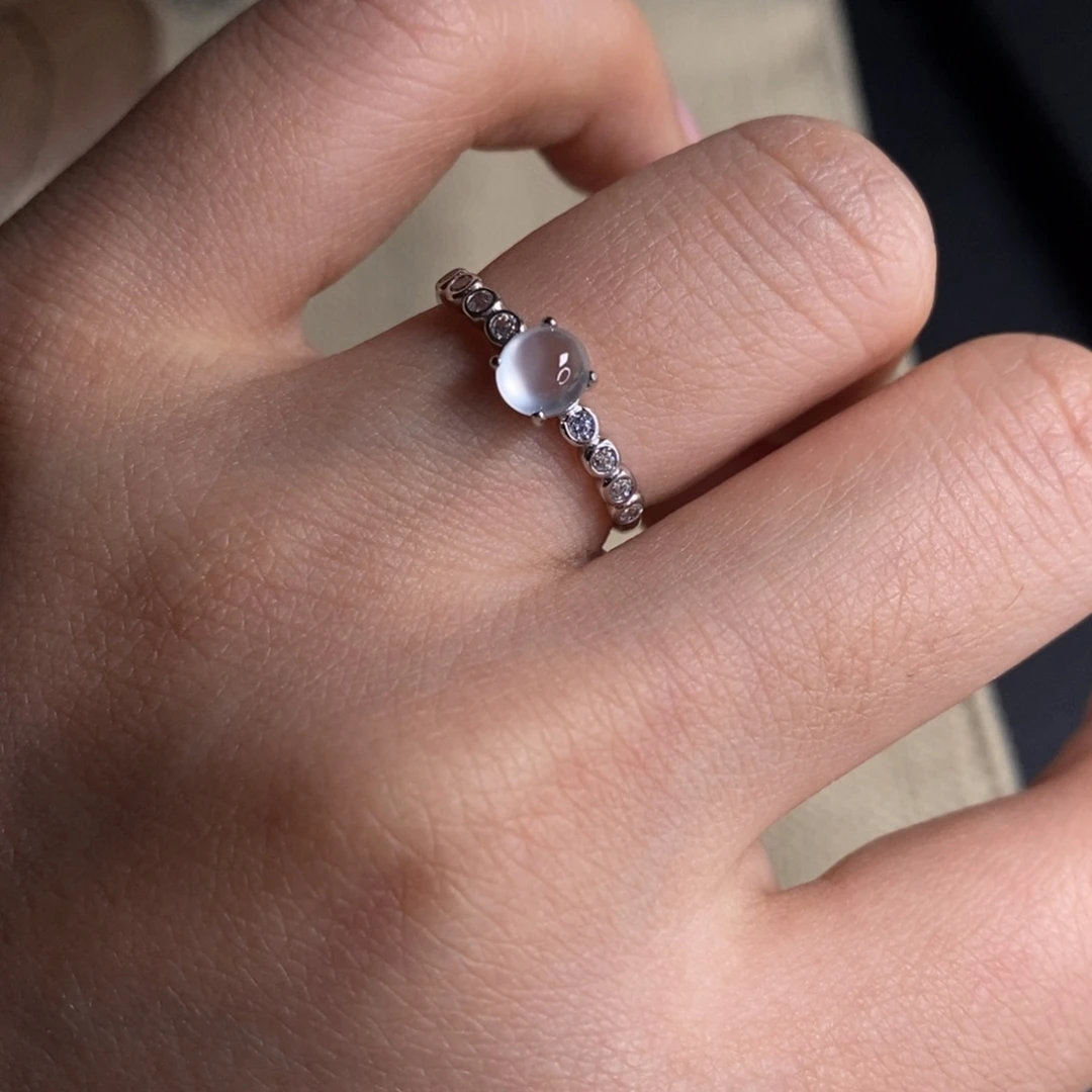 翡翠未镶嵌颈饰卡5.4-5-3.3