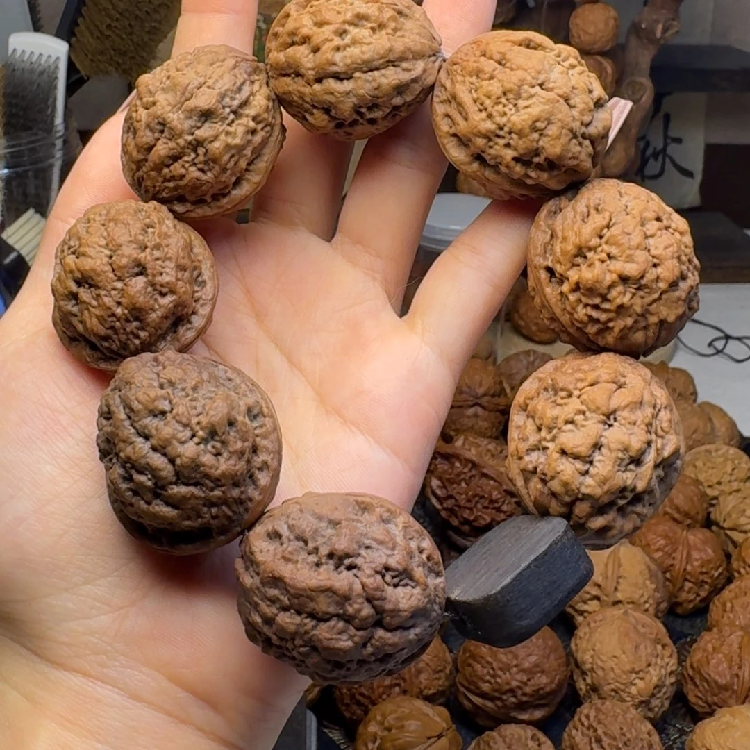 文玩核桃把件掌中宝手串8颗29尺寸