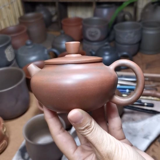 广西钦州坭兴陶茶壶