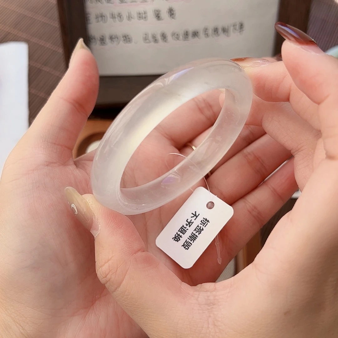 石英质玉手镯未镶嵌B12