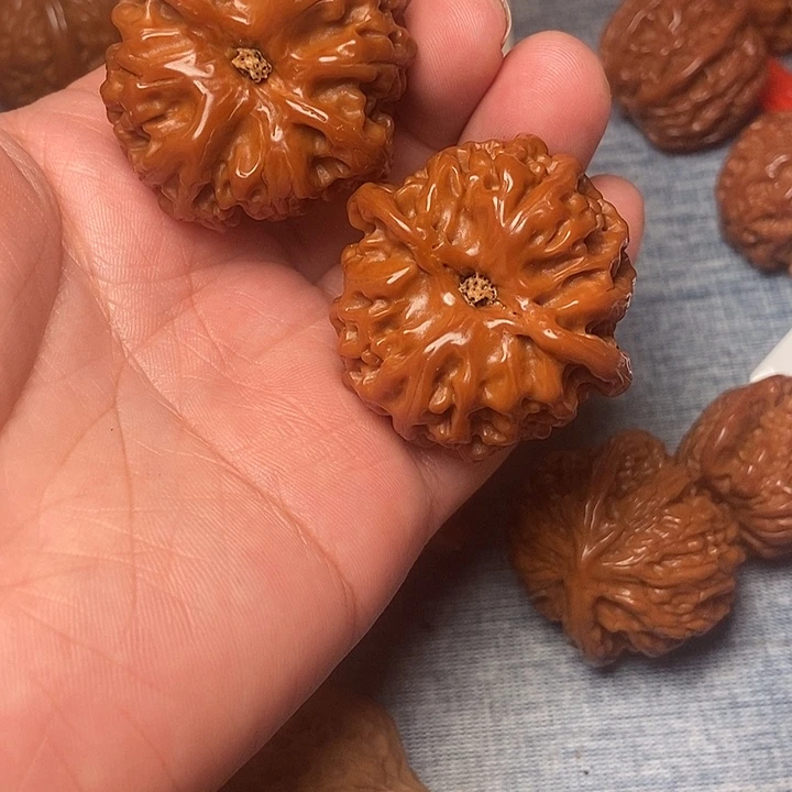 江***哥吊坠文玩核桃苹果42