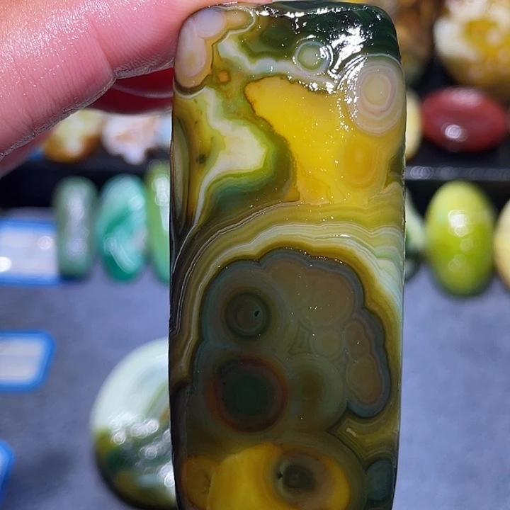 玛瑙/玉髓未镶嵌珠宝奇石