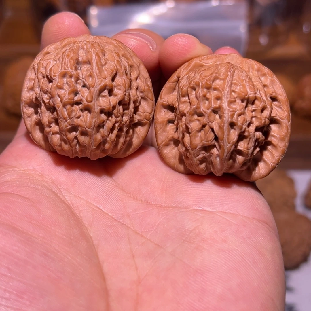 文玩核桃把件39尺全品血麒麟