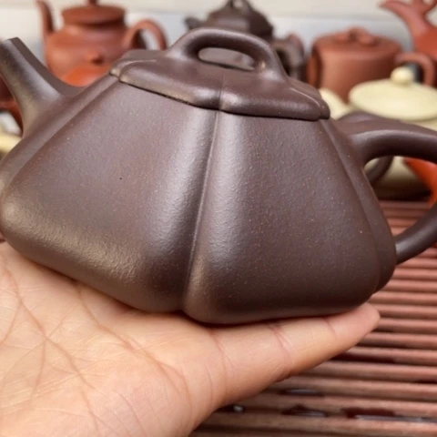 紫砂茶壶扬****军紫砂壶等文物