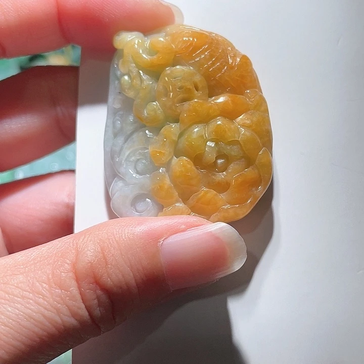 颈饰未镶嵌翡翠天