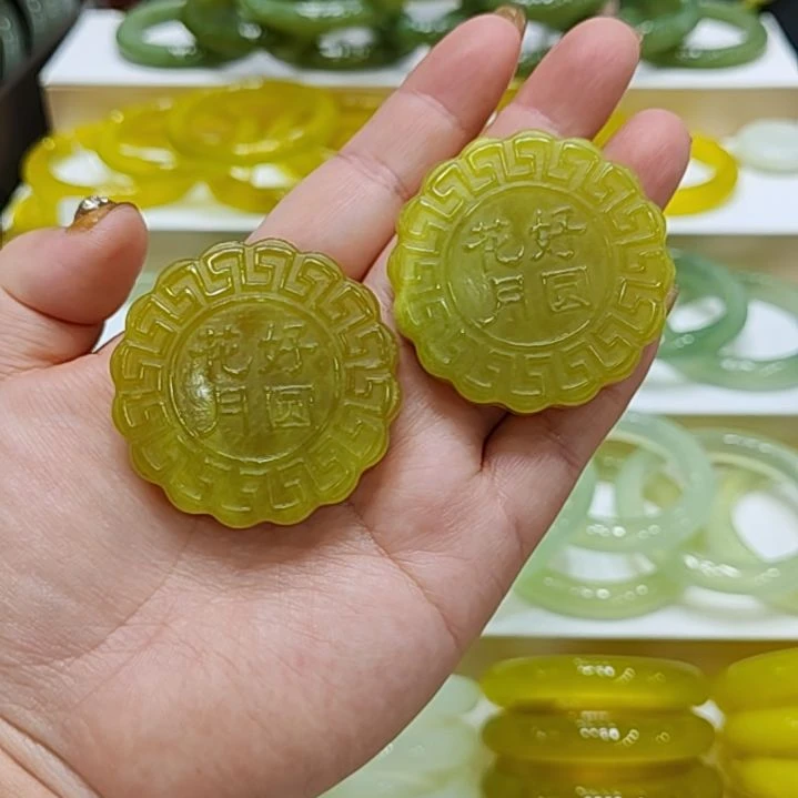 【闪购商品】未镶嵌岫玉手镯岫玉