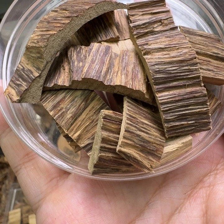 加里曼丹老料14克，芒果甜凉