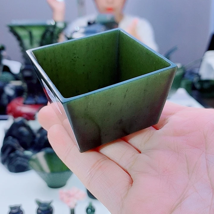 未镶嵌和田玉（青玉）把件