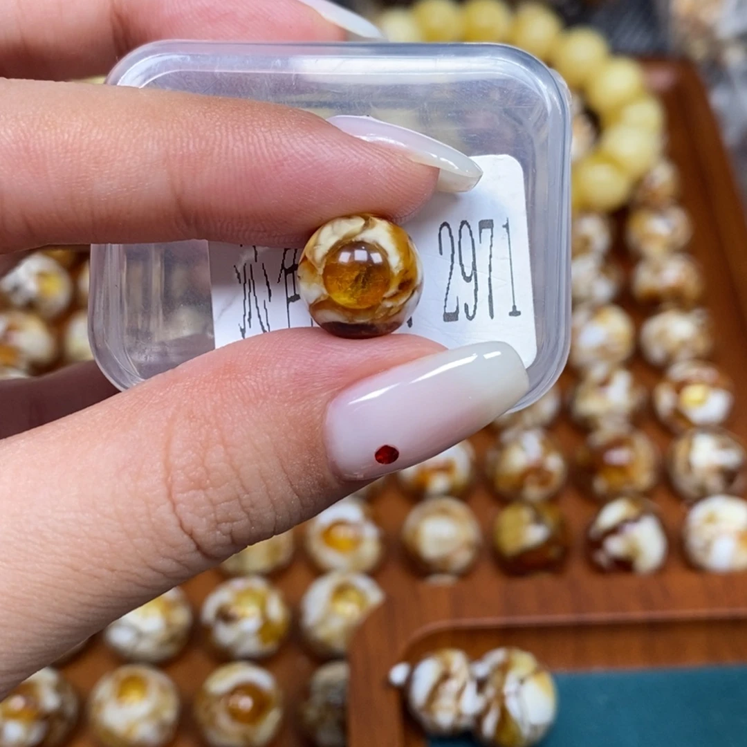 沁色蜜蜡未镶嵌2971