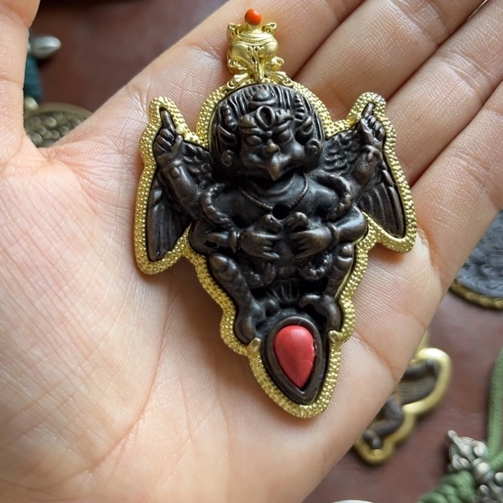 琉璃颈饰无*喜欢的朋友