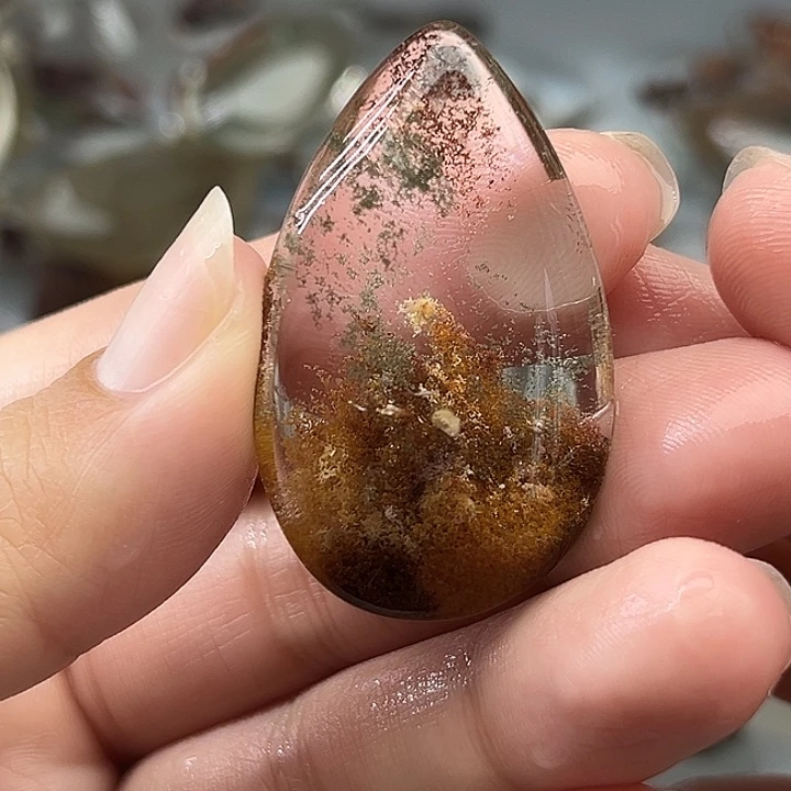 未镶嵌吊坠(赠链)水晶