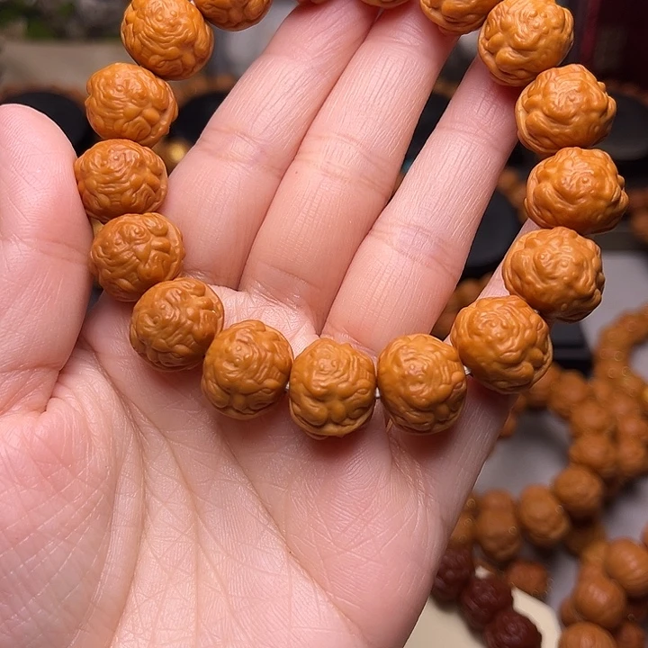 猴头核桃吊坠素金蟾