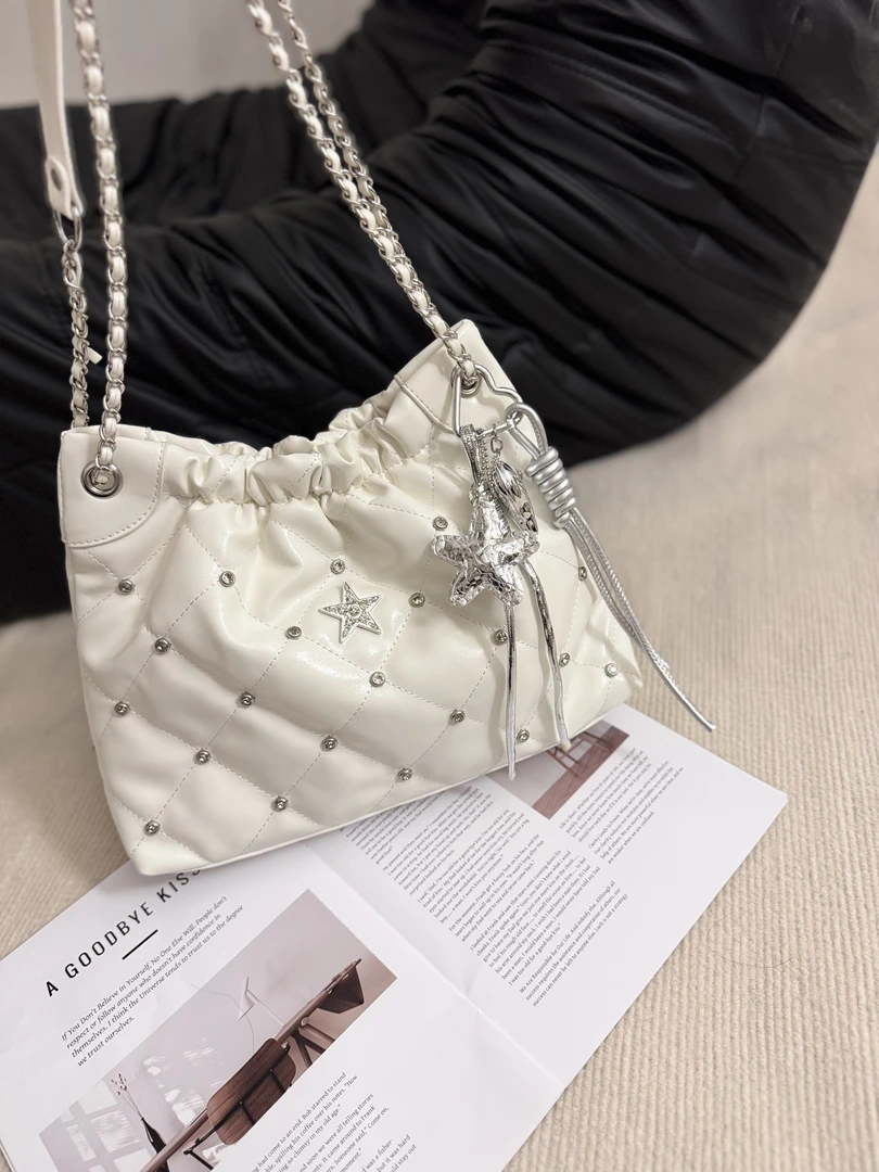 【泡泡奶芙】小众设计单肩包可单肩斜跨流浪背ol褶皱腋下小包包时尚