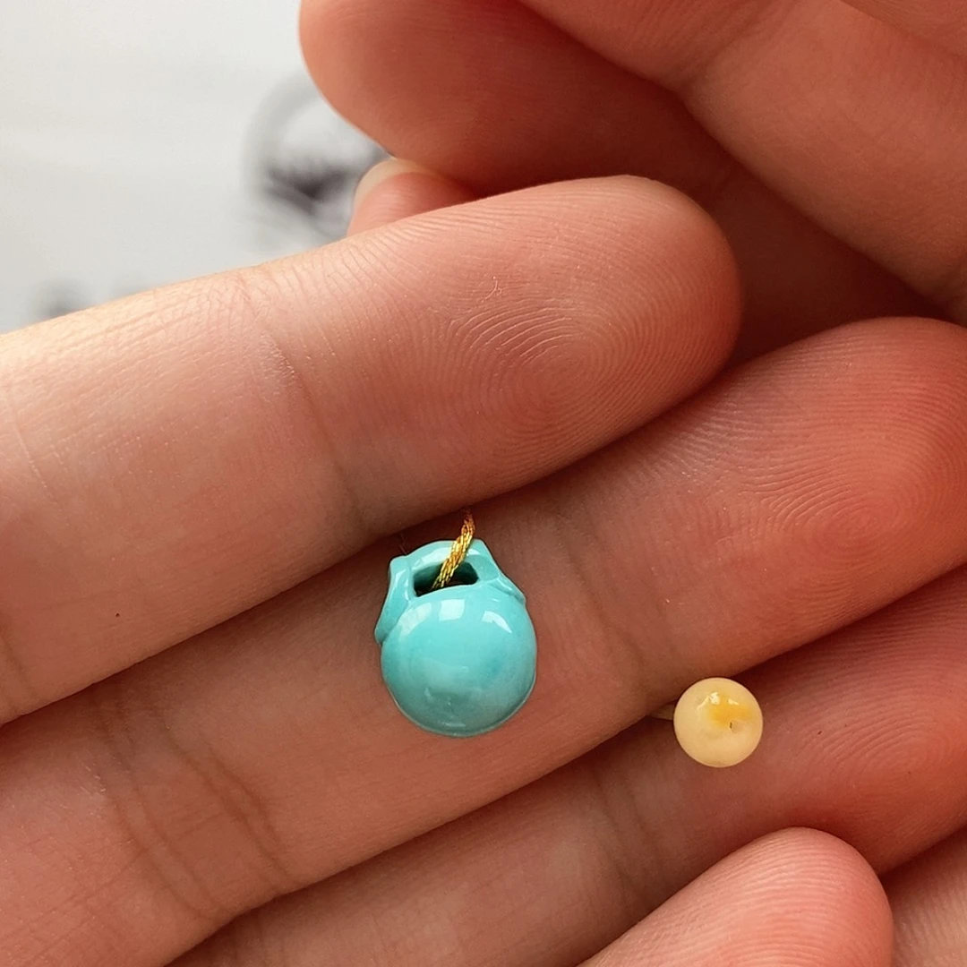 未镶嵌蜜蜡珠宝奇石