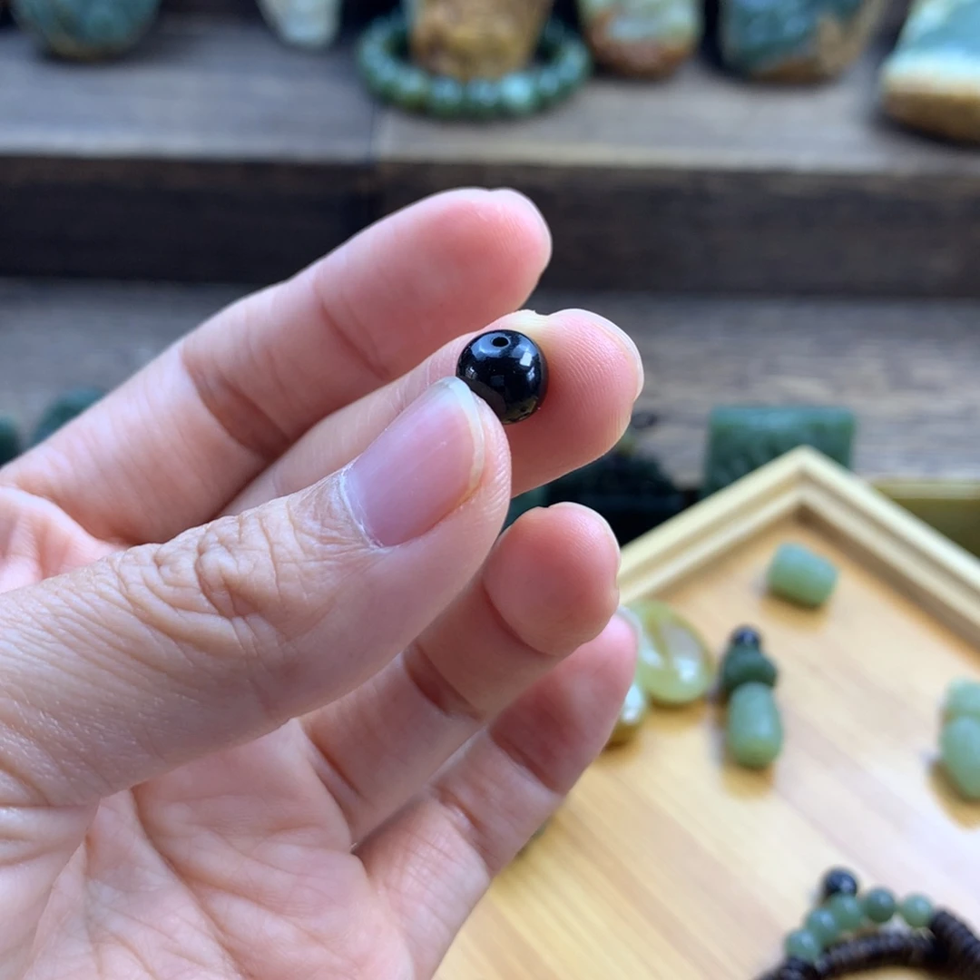 T***H岫岩河磨玉（透闪石质玉）未镶嵌珠宝奇石