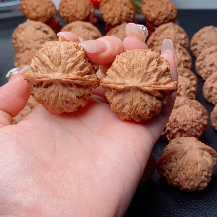 文玩核桃把件苹果园