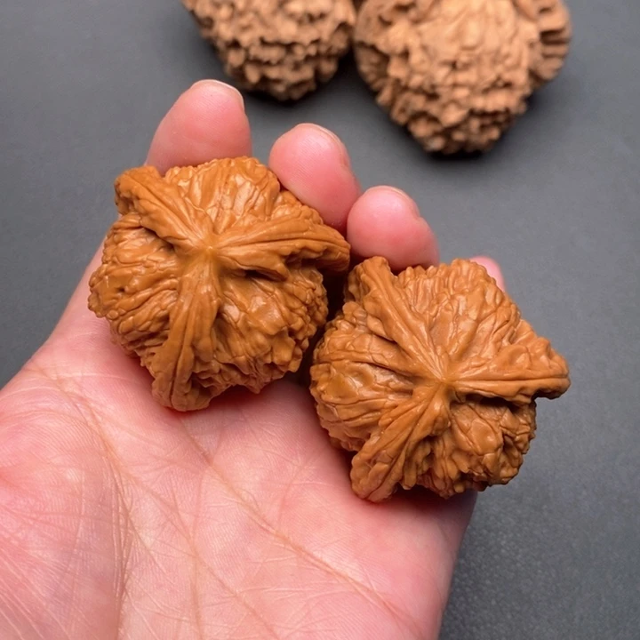 吊坠文玩核桃钢*侠
