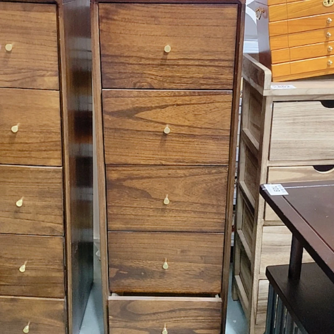 【闪购商品】塑料这是编号036