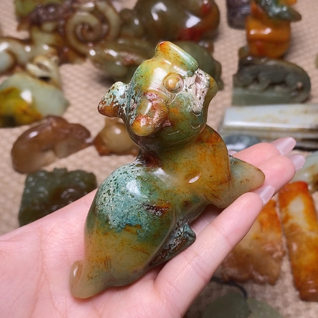 未镶嵌蛇纹石玉颈饰