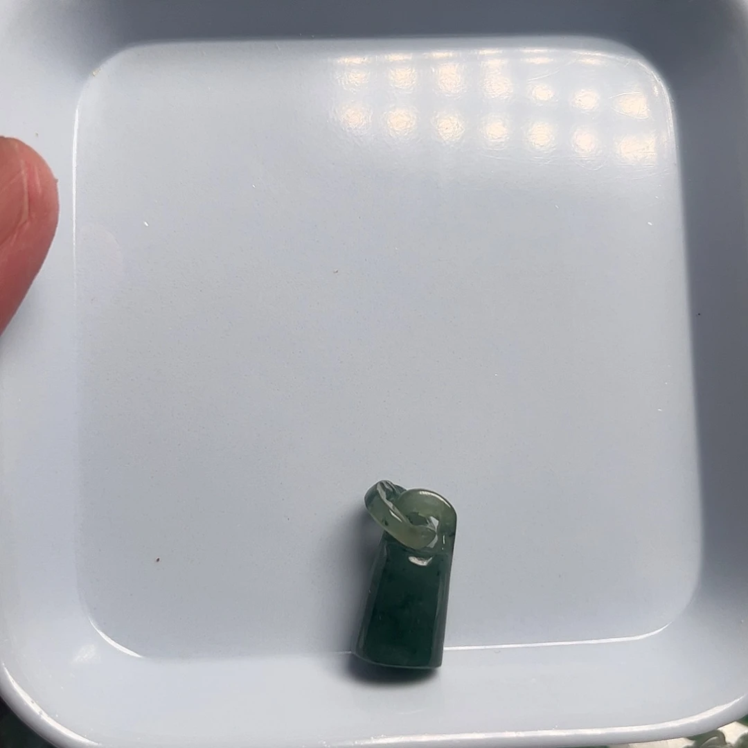 翡翠未镶嵌颈饰天然翡翠