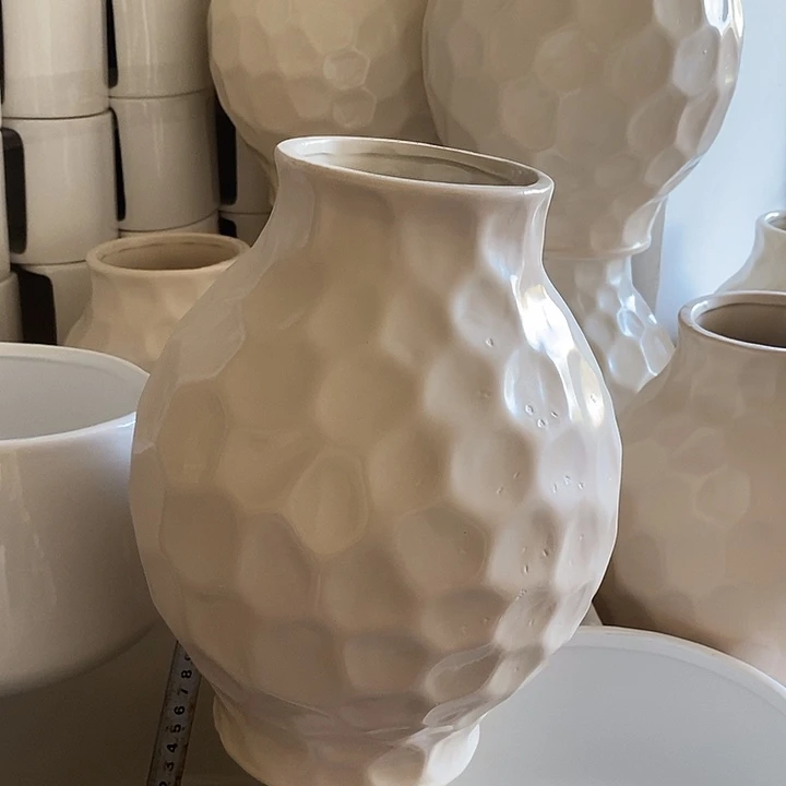 陶摆件陶盆有孔 瑕疵针孔漏釉介意勿拍外口 11外高26