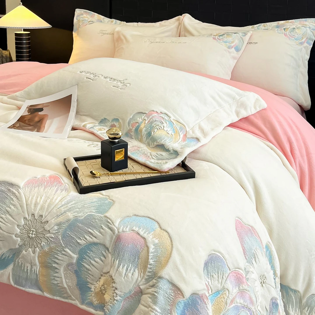 高端加厚防静电牛奶绒四件套不掉毛高克重刺绣款床上用品床品套件