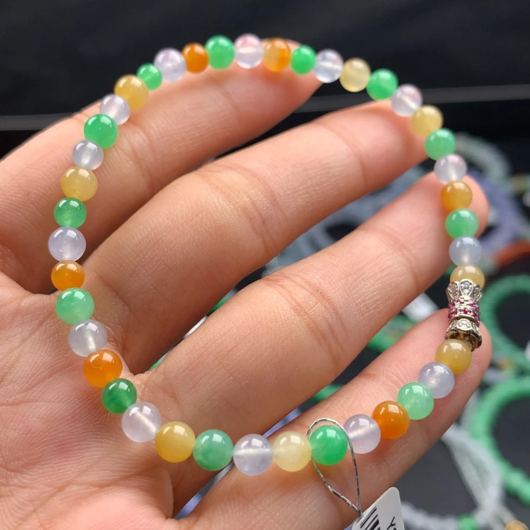 翡翠手镯未镶嵌卡
