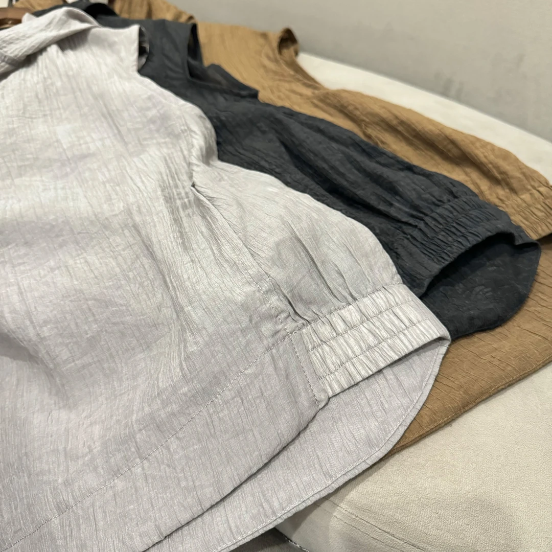 夏季褶皱提花轻奢高级感坎肩连帽背心男士潮流休闲百搭无袖上衣