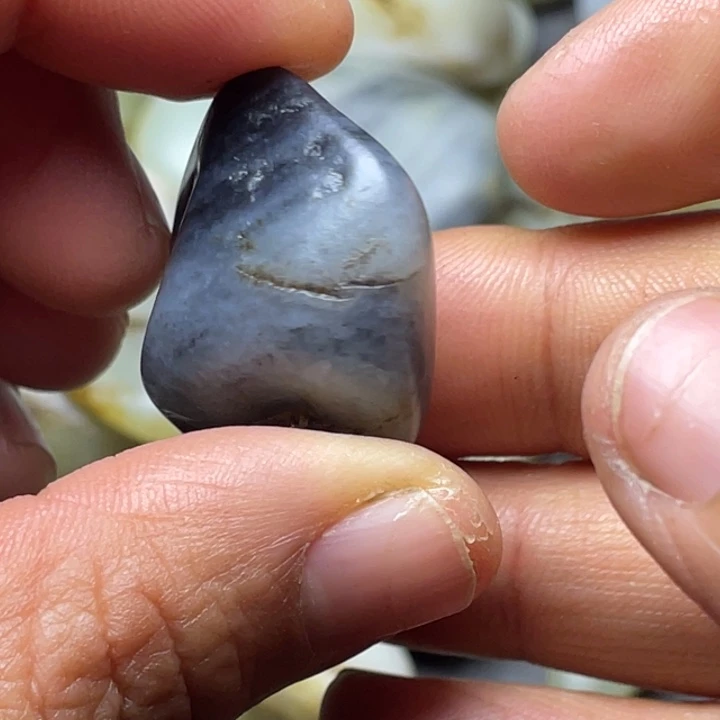 和田玉未镶嵌珠宝半成品