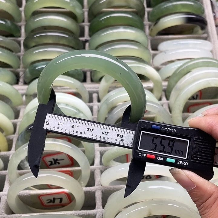 未镶嵌蛇纹石玉手镯220