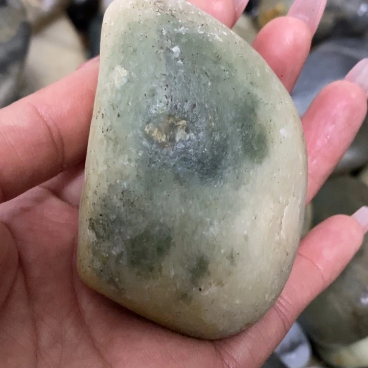未镶嵌和田玉（糖玉）挂件寒**隐