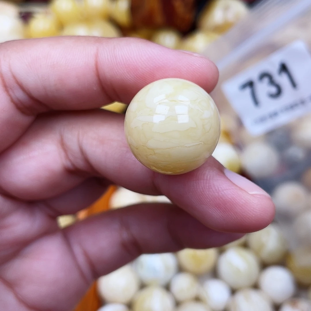 蜜蜡未镶嵌珠宝奇石20