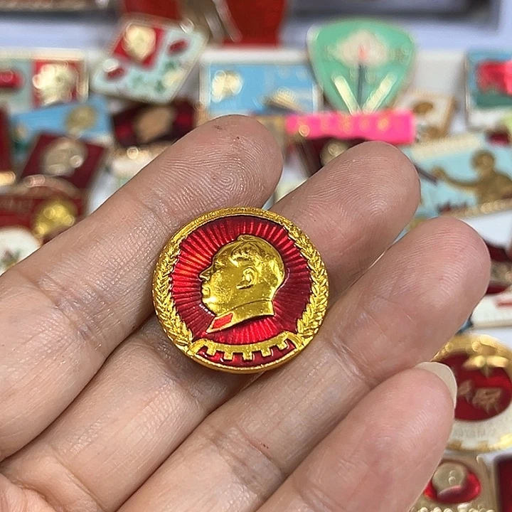 东***客其他普通金属纪念章