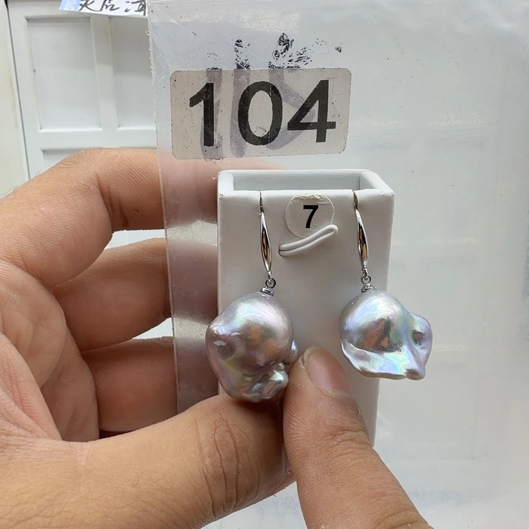 合金淡水珍珠颈饰