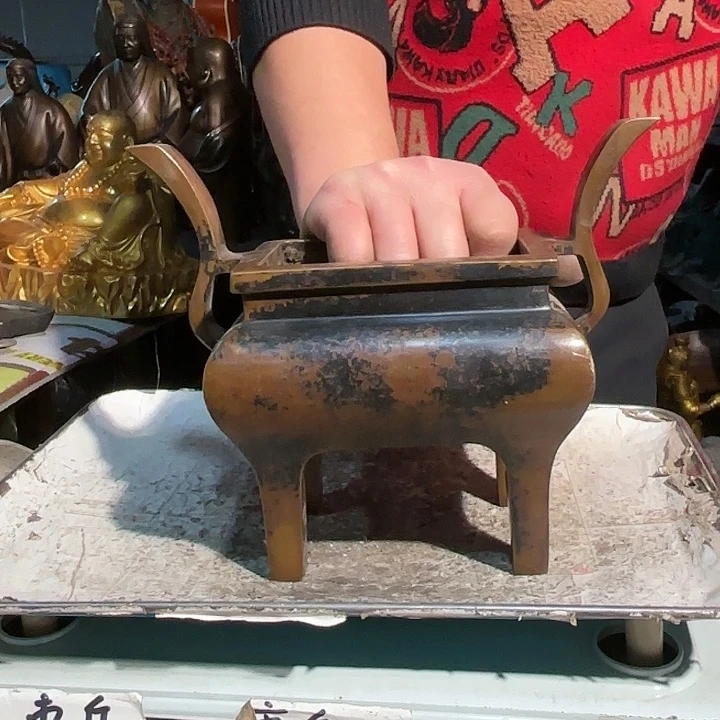 7000000000000000000000