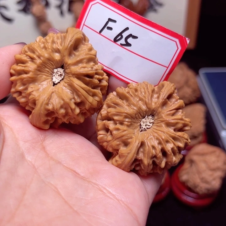 把件文玩核桃44全品凹底龙门涧65