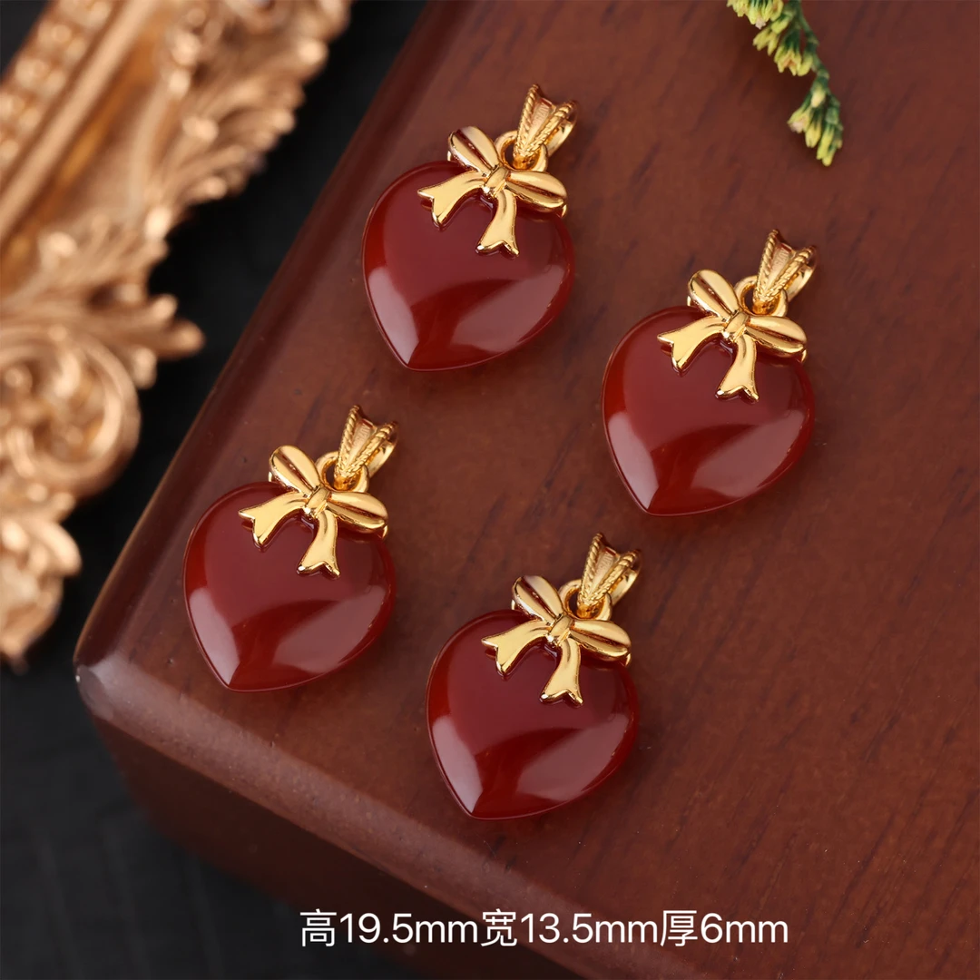 【来福工厂】18k金蝴蝶结爱心玛瑙吊坠挂坠精致款锁骨链配饰