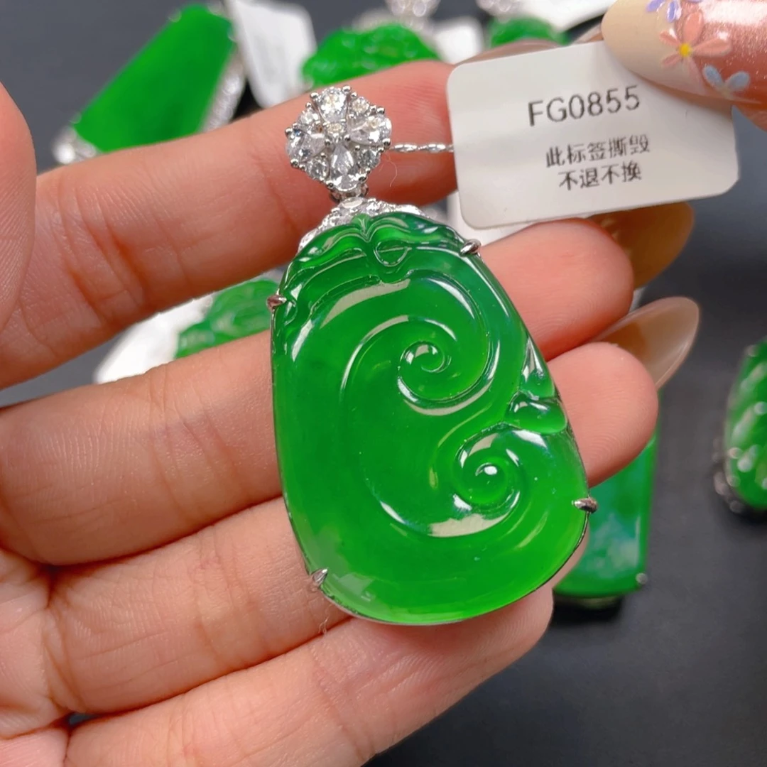 【闪购商品】颈饰银S925镶嵌翡翠翡翠
