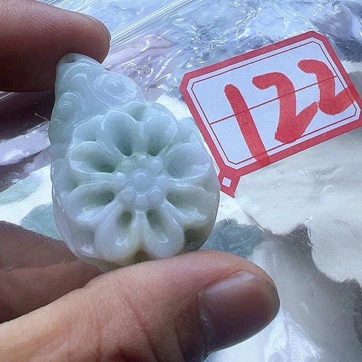 翡翠颈饰未镶嵌天然缅甸翡翠吊坠