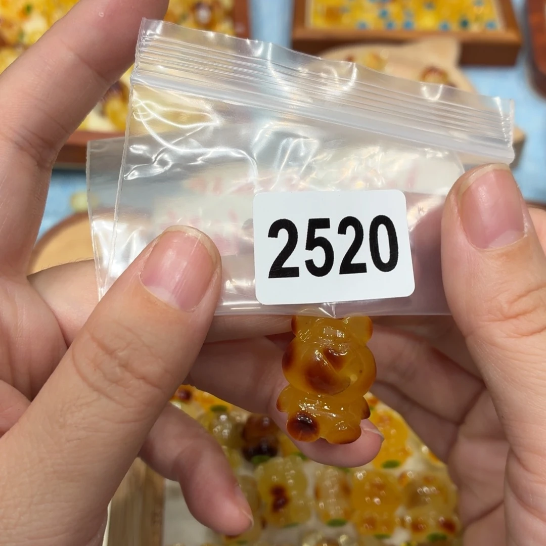 琥珀未镶嵌珠宝奇石