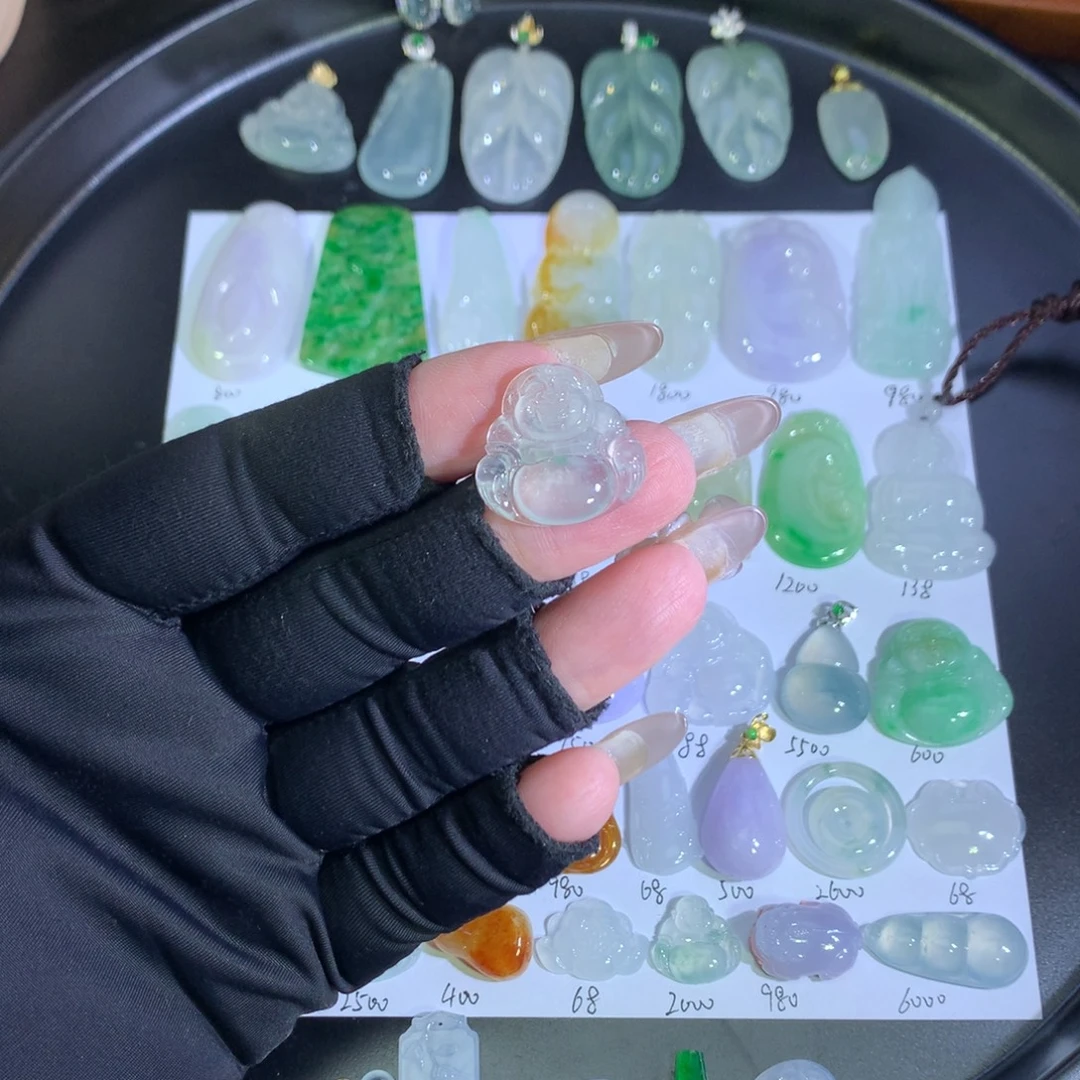 翡翠未镶嵌吊坠(不含链)佛公