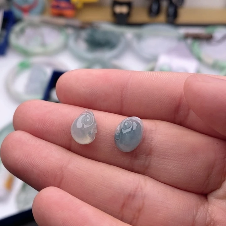 翡翠吊坠(不含链)未镶嵌周****鱼